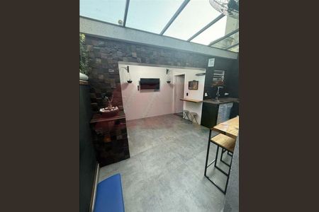 Casa à venda com 2 quartos, 157m² em Vila Paiva, São Paulo