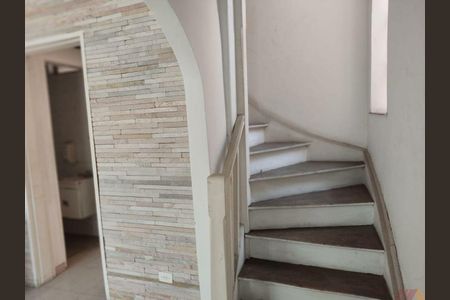 Casa à venda com 210m², 2 quartos e 2 vagas