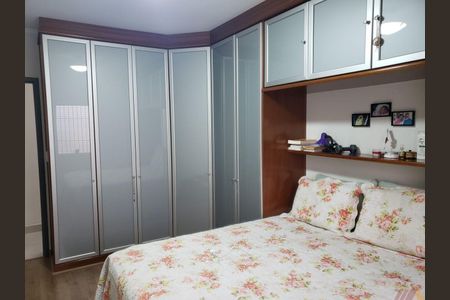 Casa à venda com 3 quartos, 255m² em Jardim São Paulo, São Paulo