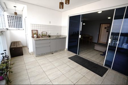 Apartamento para alugar com 107m², 3 quartos e 2 vagas