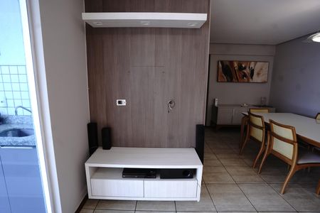 Apartamento para alugar com 107m², 3 quartos e 2 vagas