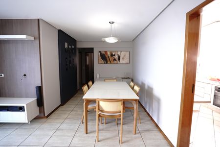 Apartamento para alugar com 107m², 3 quartos e 2 vagas