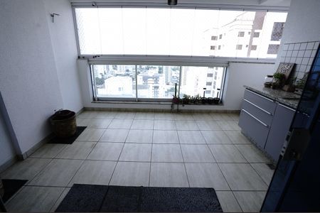 Apartamento para alugar com 107m², 3 quartos e 2 vagas
