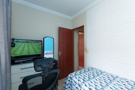 Apartamento à venda com 2 quartos, 47m² em Califórnia, Belo Horizonte