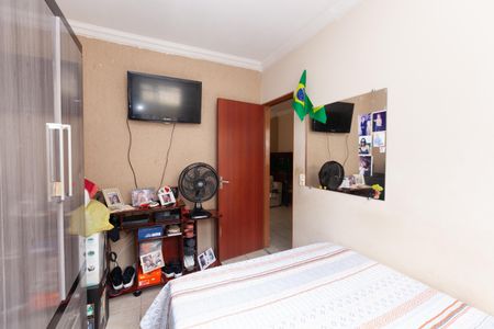 Apartamento à venda com 2 quartos, 47m² em Califórnia, Belo Horizonte