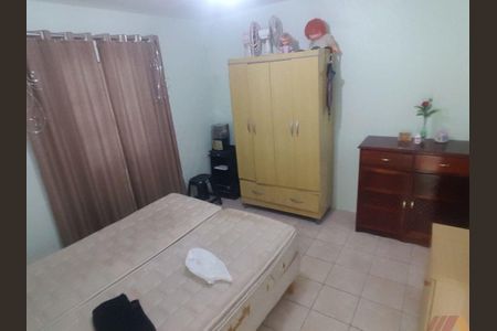 Casa à venda com 6 quartos, 260m² em Penha de França, São Paulo