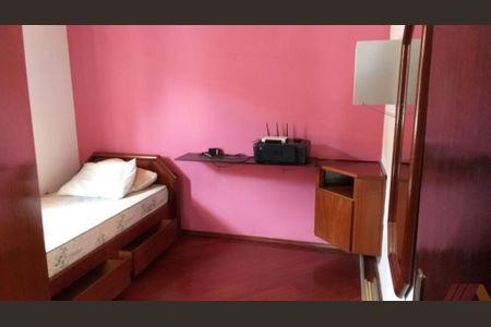 Casa à venda com 3 quartos, 188m² em Vila Mazzei, São Paulo