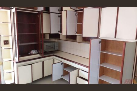 Casa à venda com 3 quartos, 188m² em Vila Mazzei, São Paulo