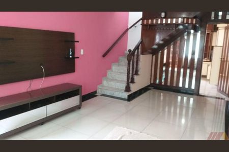 Casa à venda com 188m², 3 quartos e 4 vagas