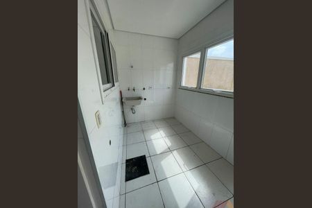 Casa à venda com 3 quartos, 160m² em Vila Romero, São Paulo