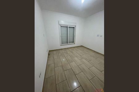 Casa à venda com 3 quartos, 160m² em Vila Romero, São Paulo