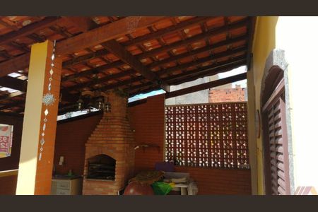 Casa à venda com 3 quartos, 210m² em Vila Constança, São Paulo