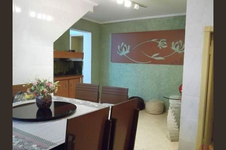 Casa à venda com 3 quartos, 210m² em Vila Constança, São Paulo