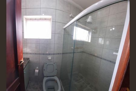 Casa à venda com 3 quartos, 250m² em Vila Paiva, São Paulo