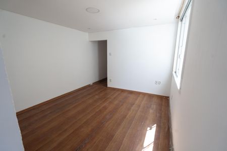 Sala de apartamento à venda com 1 quarto, 68m² em São Geraldo, Porto Alegre