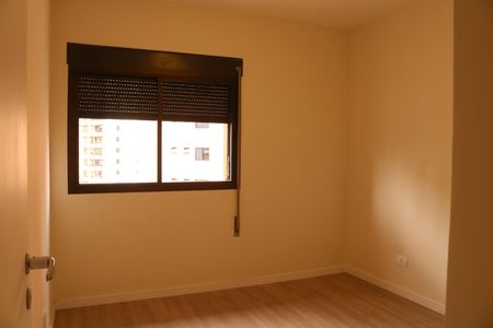 Apartamento à venda com 139m², 4 quartos e 2 vagasQuarto 3