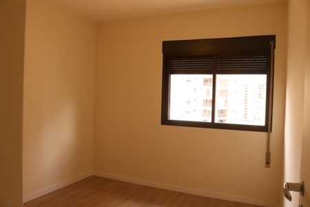Apartamento à venda com 139m², 4 quartos e 2 vagasQuarto 2