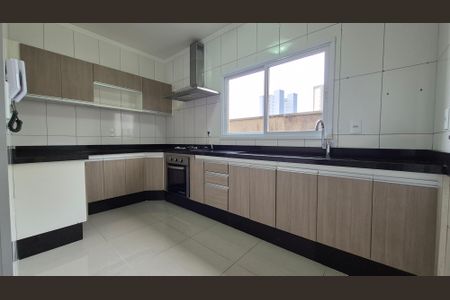 Apartamento à venda com 134m², 2 quartos e 2 vagasCozinha
