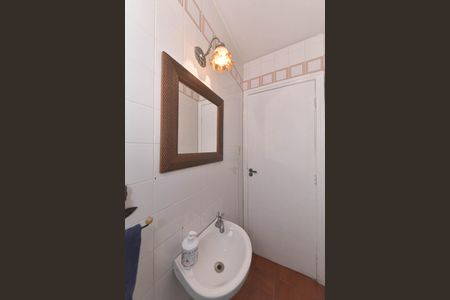 Casa para alugar com 170m², 3 quartos e 2 vagas Casa para alugar com 170m², 3 quartos e 2 vagasLavabo