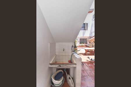 Casa para alugar com 170m², 3 quartos e 2 vagas Casa para alugar com 170m², 3 quartos e 2 vagasLavanderia