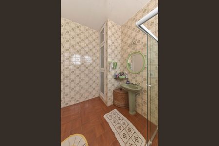 Casa para alugar com 170m², 3 quartos e 2 vagas Casa para alugar com 170m², 3 quartos e 2 vagasBanheiro Social