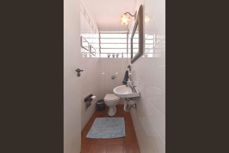 Casa para alugar com 170m², 3 quartos e 2 vagas Casa para alugar com 170m², 3 quartos e 2 vagasLavabo