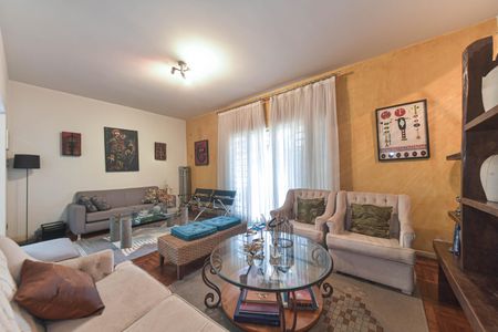 Casa para alugar com 170m², 3 quartos e 2 vagas Casa para alugar com 170m², 3 quartos e 2 vagasSala