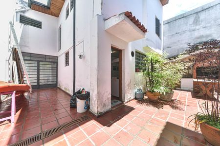 Casa para alugar com 170m², 3 quartos e 2 vagas Casa para alugar com 170m², 3 quartos e 2 vagasGaragem - Quintal