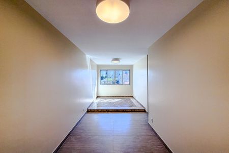 Apartamento para alugar com 56m², 2 quartos e 1 vaga Apartamento para alugar com 56m², 2 quartos e 1 vagaSala