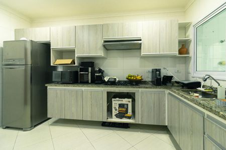 Casa para alugar com 90m², 2 quartos e 2 vagas Casa para alugar com 90m², 2 quartos e 2 vagasCozinha