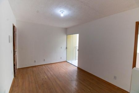 Sala de apartamento para alugar com 2 quartos, 46m² em Maria Paula, São Gonçalo
