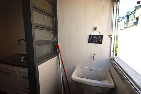 Apartamento à venda com 70m², 2 quartos e 1 vagaÁrea de Serviço