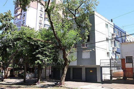 Apartamento à venda com 70m², 2 quartos e 1 vagaFachada