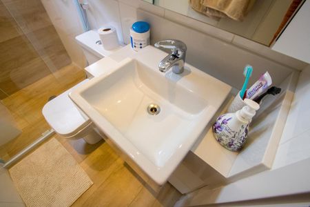 Apartamento à venda com 92m², 2 quartos e 2 vagas Apartamento à venda com 92m², 2 quartos e 2 vagasBanheiro do quarto 1