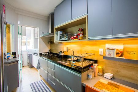 Apartamento à venda com 92m², 2 quartos e 2 vagas Apartamento à venda com 92m², 2 quartos e 2 vagasCozinha