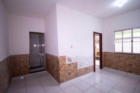 Suíte de casa para alugar com 1 quarto, 60m² em Paraíso, São Gonçalo