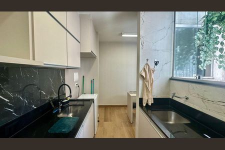 Apartamento à venda com 62m², 2 quartos e 1 vaga Apartamento à venda com 62m², 2 quartos e 1 vagaCozinha