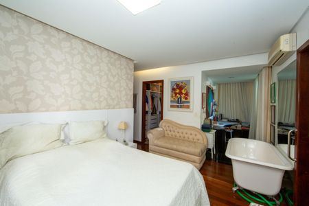 Apartamento à venda com 156m², 4 quartos e 3 vagasQUARTO2