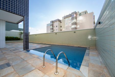 Apartamento à venda com 156m², 4 quartos e 3 vagasPISCINA