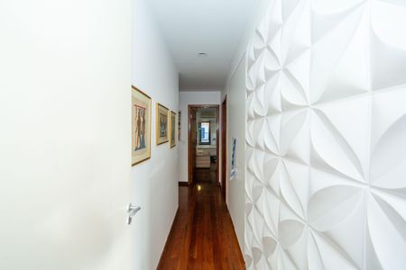 CORREDOR de apartamento à venda com 4 quartos, 156m² em Buritis, Belo Horizonte