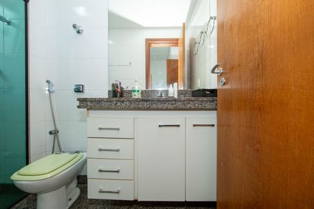 Apartamento à venda com 156m², 4 quartos e 3 vagasBANHEIRO1
