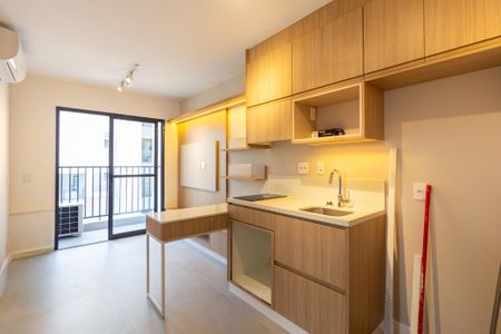 Sala/Cozinha de apartamento para alugar com 1 quarto, 29m² em Pinheiros, São Paulo
