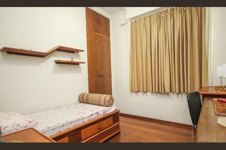 Apartamento para alugar com 90m², 3 quartos e 1 vaga Apartamento para alugar com 90m², 3 quartos e 1 vagaQuarto