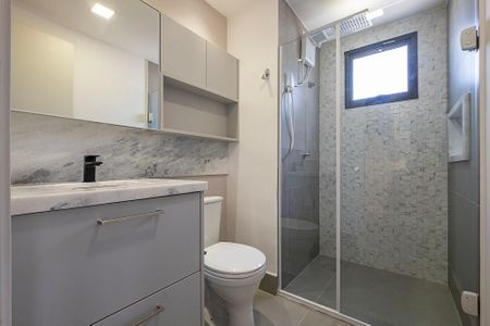 Banheiro  de apartamento para alugar com 1 quarto, 29m² em Pinheiros, São Paulo