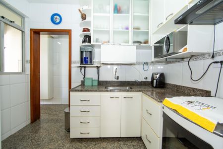 Apartamento à venda com 189m², 3 quartos e 3 vagas Apartamento à venda com 189m², 3 quartos e 3 vagasCOZINHA