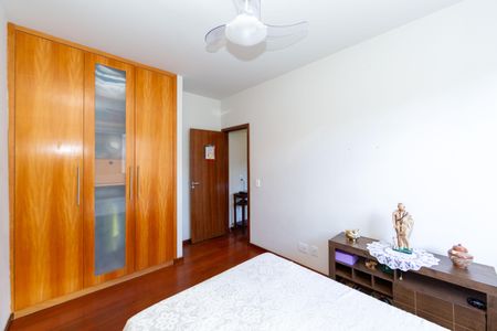 Apartamento à venda com 189m², 3 quartos e 3 vagas Apartamento à venda com 189m², 3 quartos e 3 vagasQUARTO1