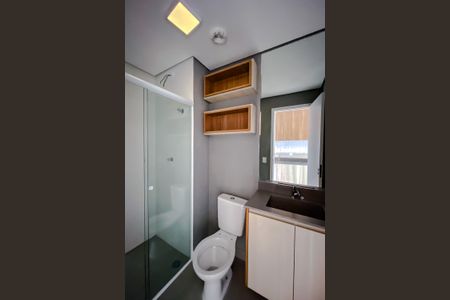 Banheiro de kitnet/studio para alugar com 1 quarto, 27m² em Mooca, São Paulo