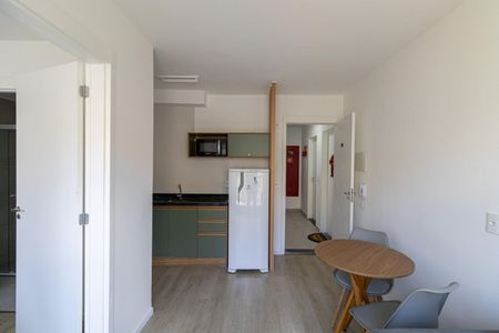 Studio para alugar com 27m², 1 quarto e sem vaga Studio para alugar com 27m², 1 quarto e sem vagaSala e Cozinha