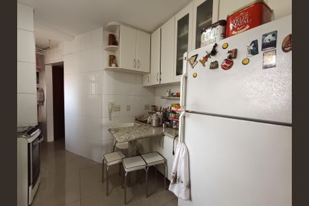 Apartamento à venda com 87m², 3 quartos e 2 vagasCozinha
