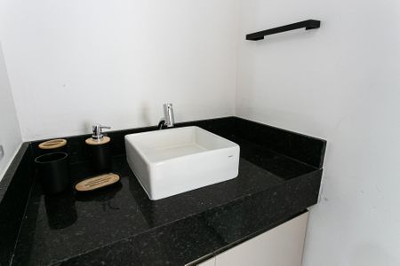 Apartamento à venda com 39m², 2 quartos e sem vaga Apartamento à venda com 39m², 2 quartos e sem vagaBanheiro